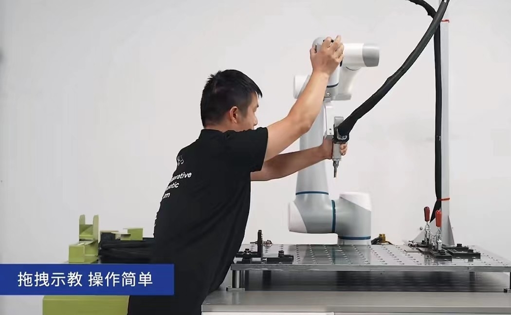 Сохраните cobot широко используйте с осью робота 6 ряда 1300mm кооперативной для сварочных аппаратов
