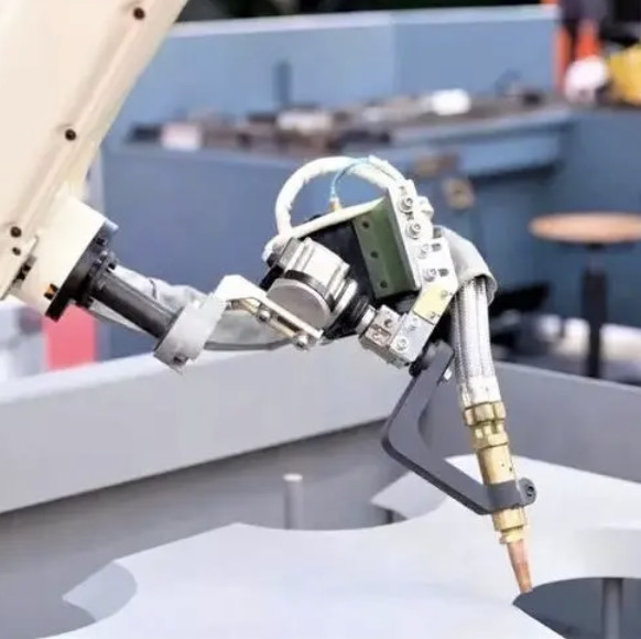 Робот Fanuc программного обеспечения промышленного робота 6 осей который может оптимизировать внешнее положение оси