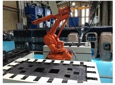 Рука робота оси системы ABB Kuka Fanuc 6 робота заварки лазера волокна   Глубина 0.04-6mm
