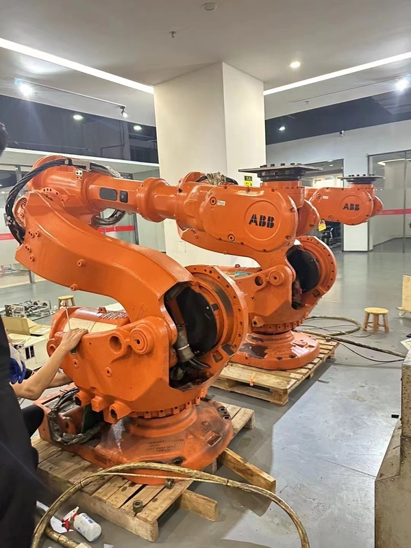 ABB многоразовый робот с литийными батареями для складирования продуктов питания